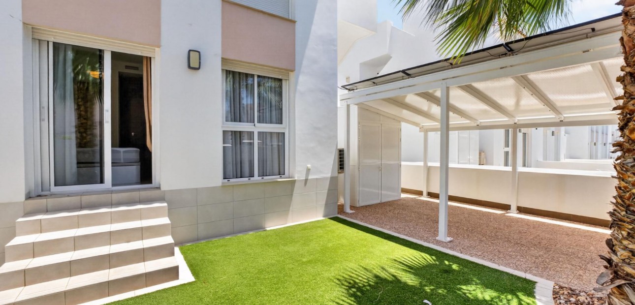 Venta - Apartamento / piso -
Ciudad Quesada - La Laguna
