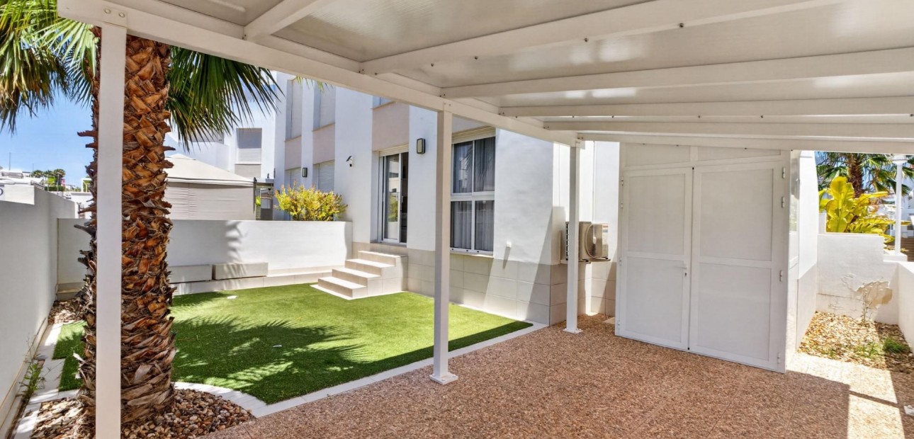 Venta - Apartamento / piso -
Ciudad Quesada - La Laguna