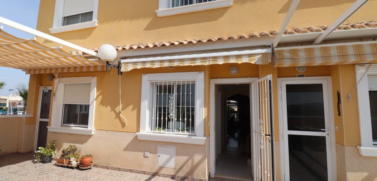 Venta - Adosado -
Benijofar - Benijofar - Village