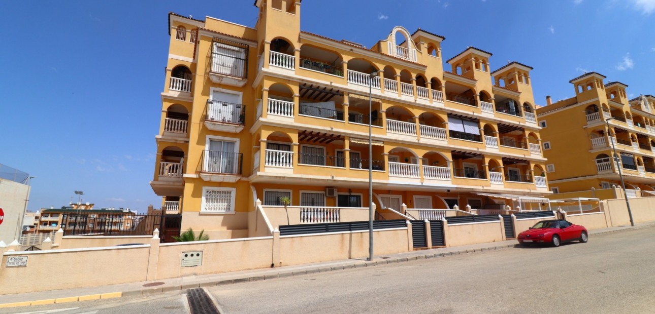 Venta - Apartamento / piso -
Algorfa - Algorfa - Village