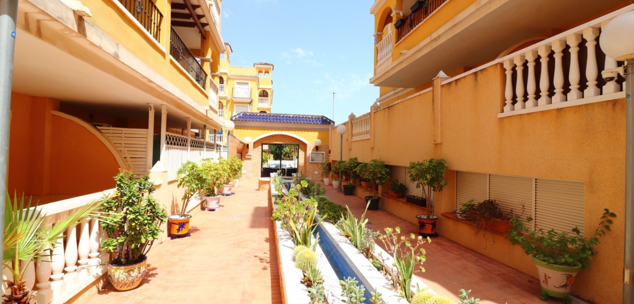 Venta - Apartamento / piso -
Algorfa - Algorfa - Village