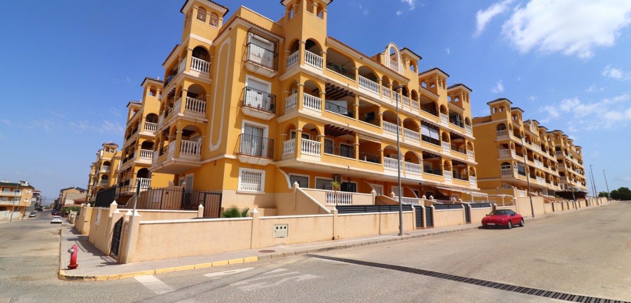 Venta - Apartamento / piso -
Algorfa - Algorfa - Village
