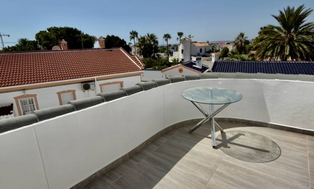 Sale - Villa -
Ciudad Quesada