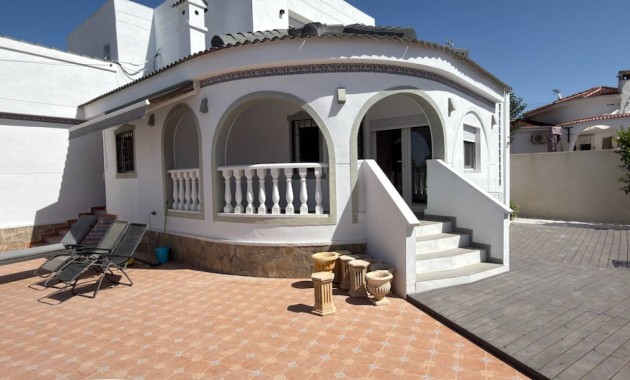 Sale - Villa -
Ciudad Quesada