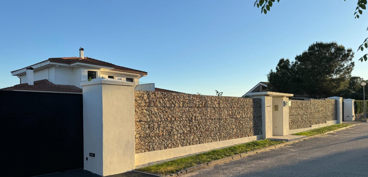 Herverkoop - Villa -
Valdemorillo - Mojadillas - Parque de las Infantas - El Paraiso