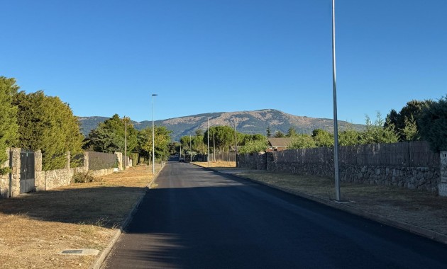 Herverkoop - Villa -
Valdemorillo - Mojadillas - Parque de las Infantas - El Paraiso