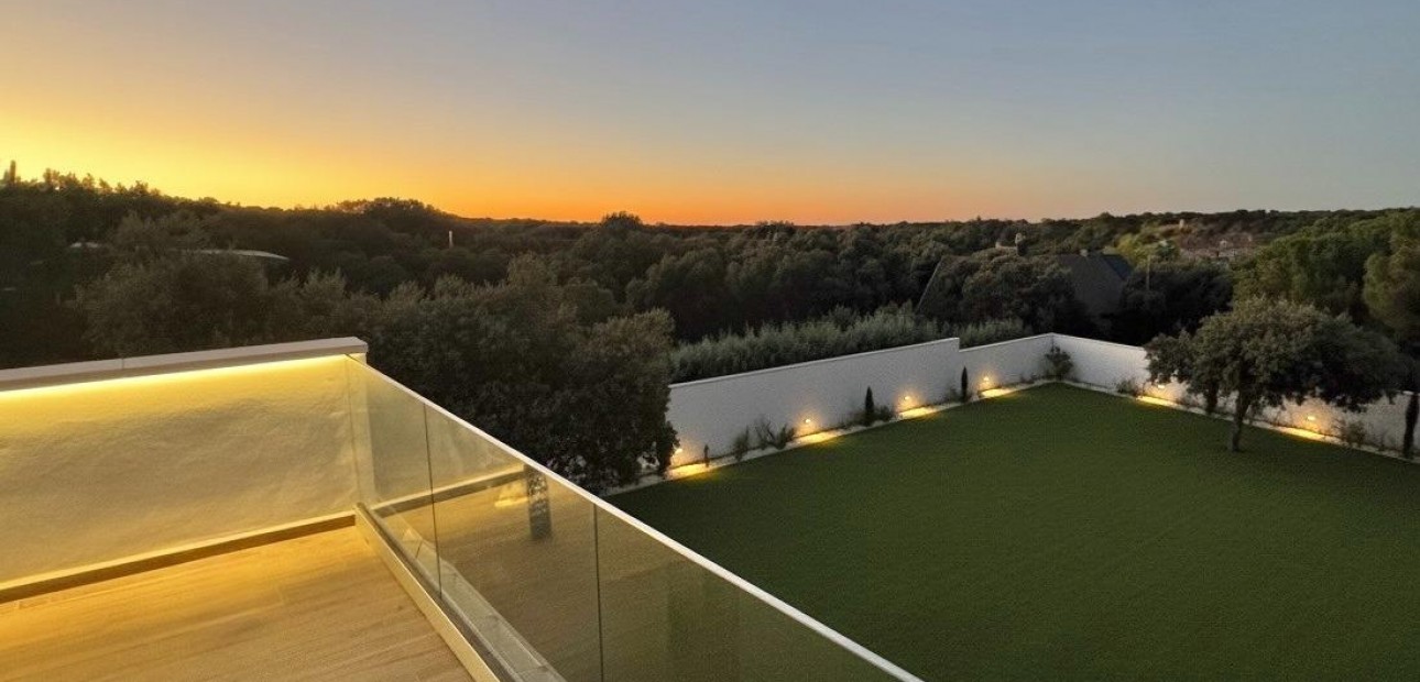Herverkoop - Villa -
Valdemorillo - Mojadillas - Parque de las Infantas - El Paraiso