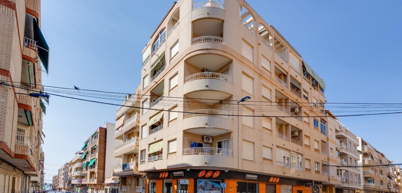 Herverkoop - Appartement / flat -
Torrevieja - Playa del cura