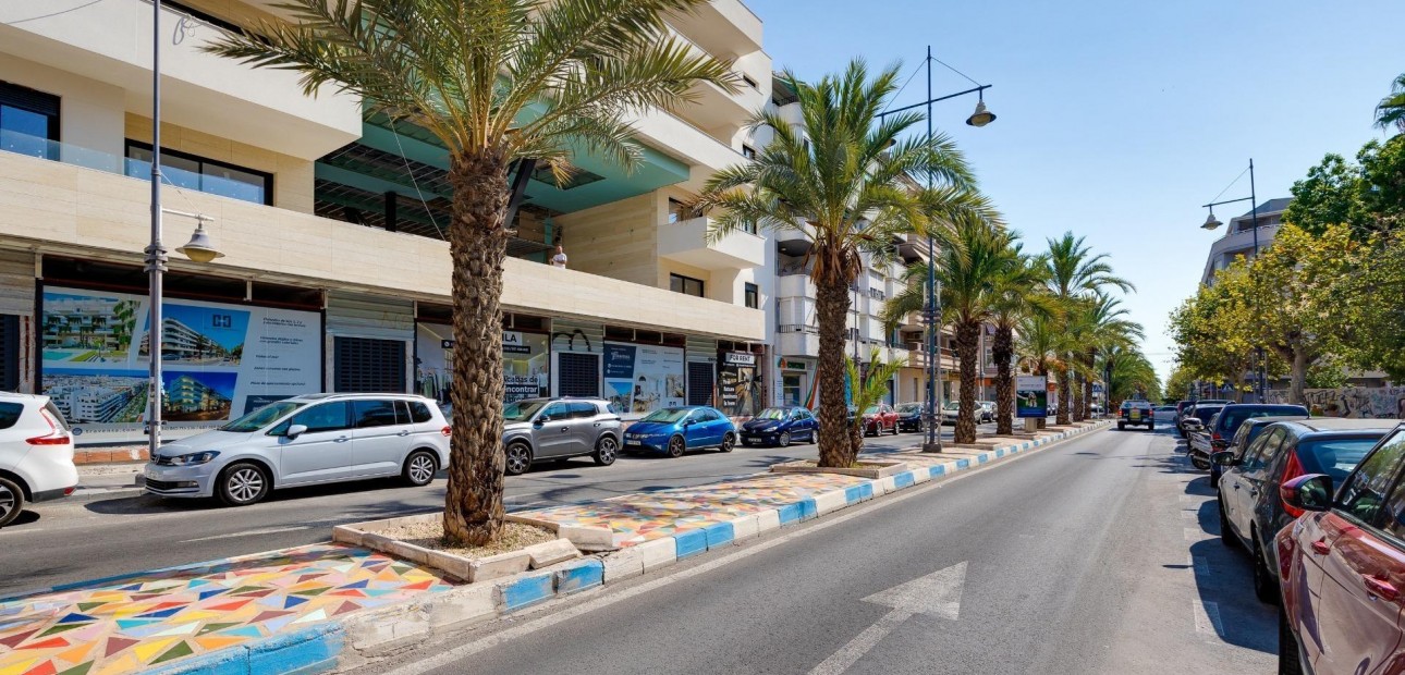 Herverkoop - Appartement / flat -
Torrevieja - Playa del cura