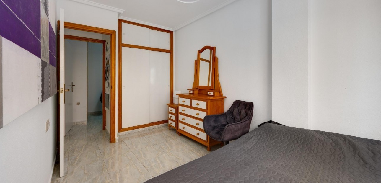 Herverkoop - Appartement / flat -
Torrevieja - Playa del cura