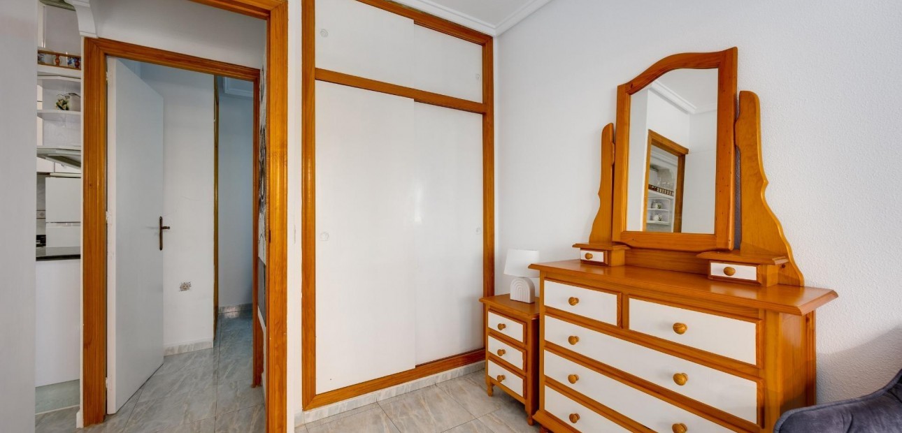 Herverkoop - Appartement / flat -
Torrevieja - Playa del cura