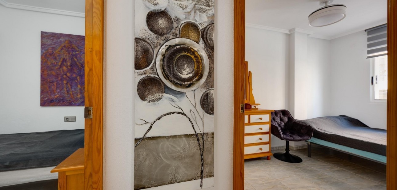 Herverkoop - Appartement / flat -
Torrevieja - Playa del cura