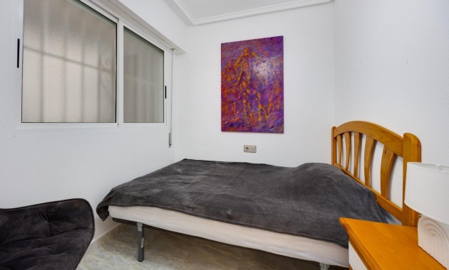 Herverkoop - Appartement / flat -
Torrevieja - Playa del cura