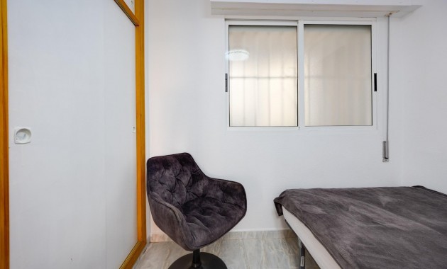 Herverkoop - Appartement / flat -
Torrevieja - Playa del cura