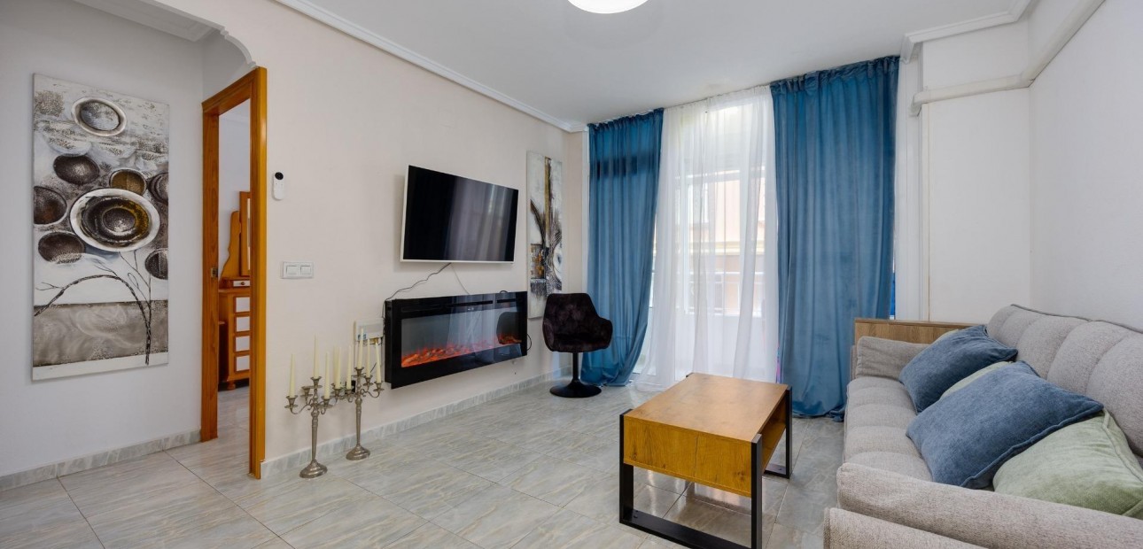 Herverkoop - Appartement / flat -
Torrevieja - Playa del cura