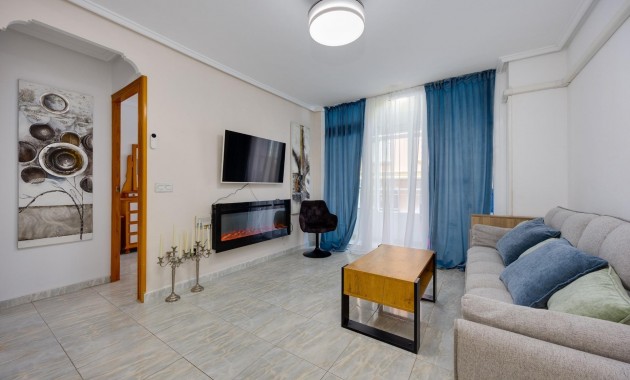 Herverkoop - Appartement / flat -
Torrevieja - Playa del cura