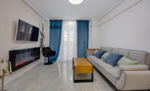 Herverkoop - Appartement / flat -
Torrevieja - Playa del cura