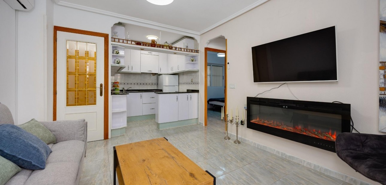Herverkoop - Appartement / flat -
Torrevieja - Playa del cura
