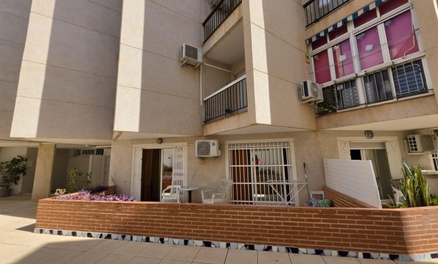 Herverkoop - Appartement / flat -
Torrevieja - torrevieja