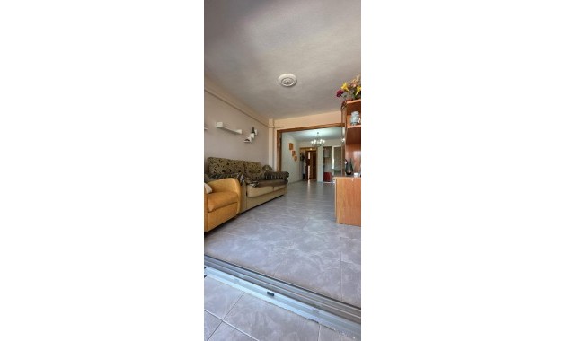 Herverkoop - Appartement / flat -
Torrevieja - Playa de los Naufragos