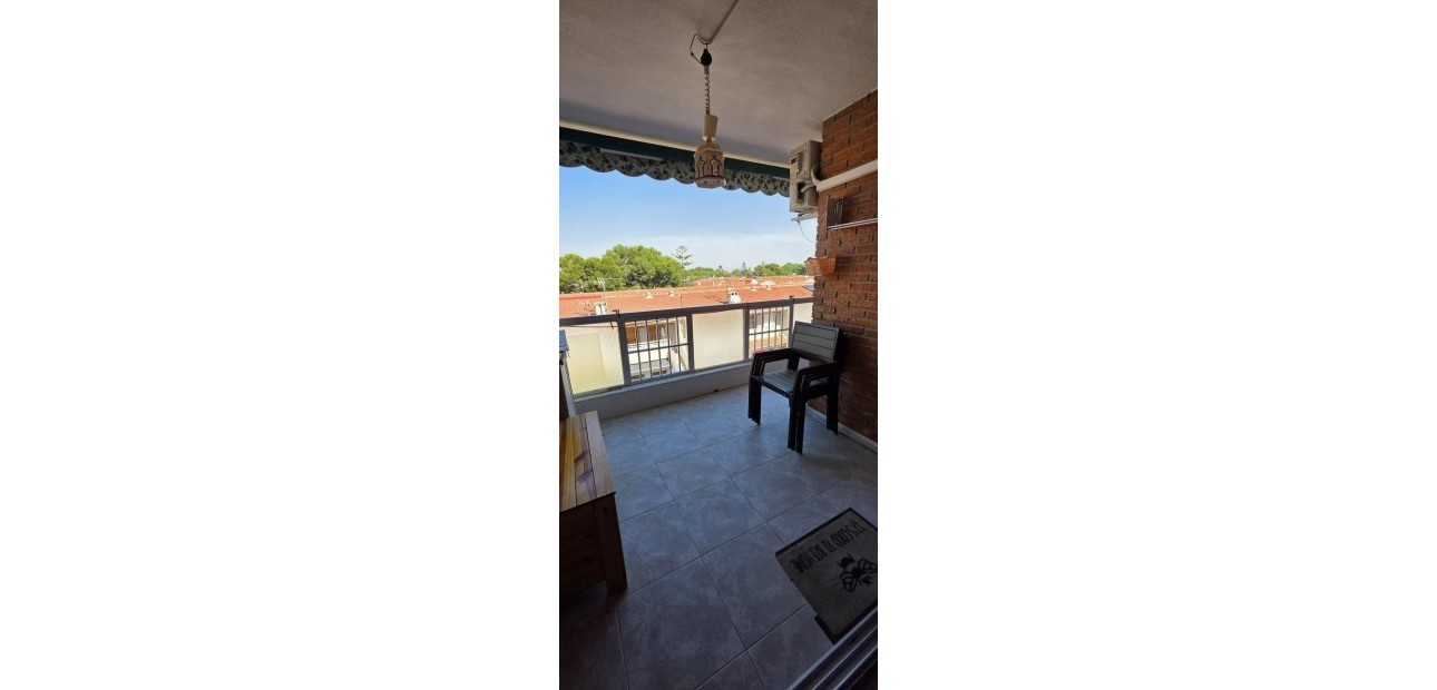Herverkoop - Appartement / flat -
Torrevieja - Playa de los Naufragos