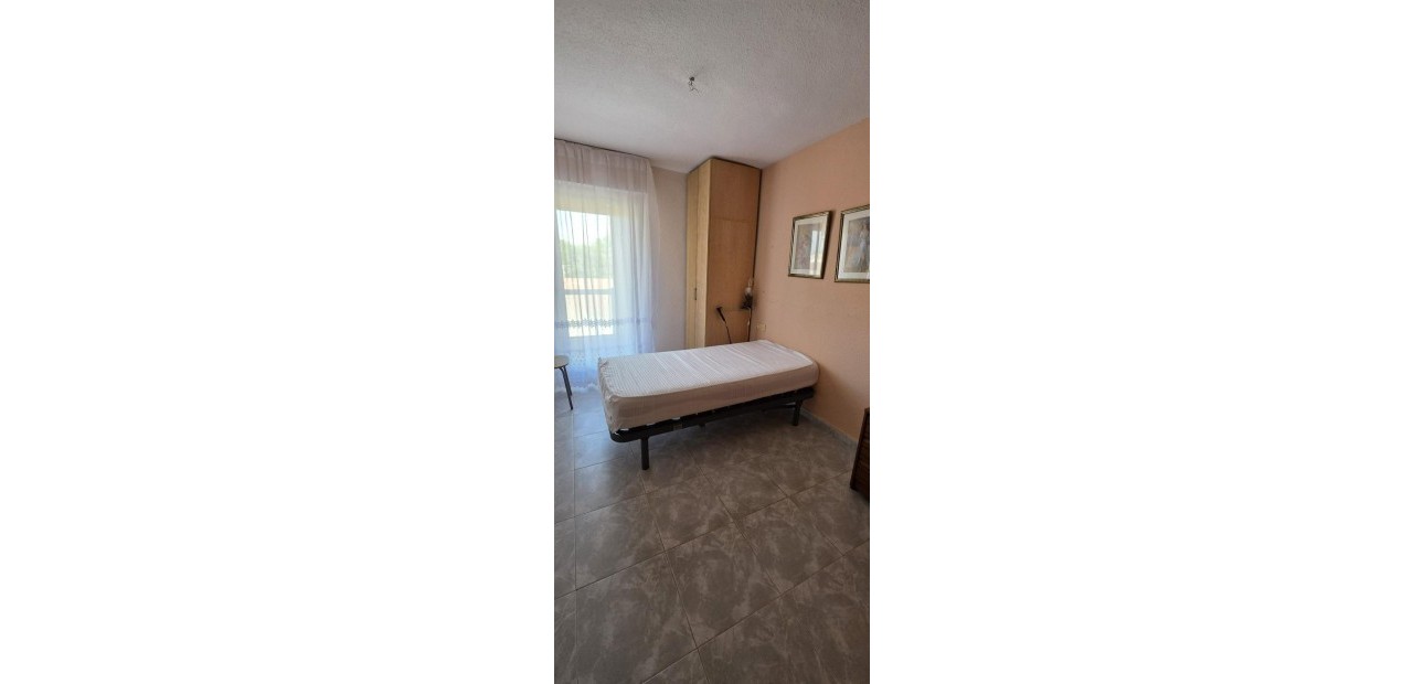 Herverkoop - Appartement / flat -
Torrevieja - Playa de los Naufragos