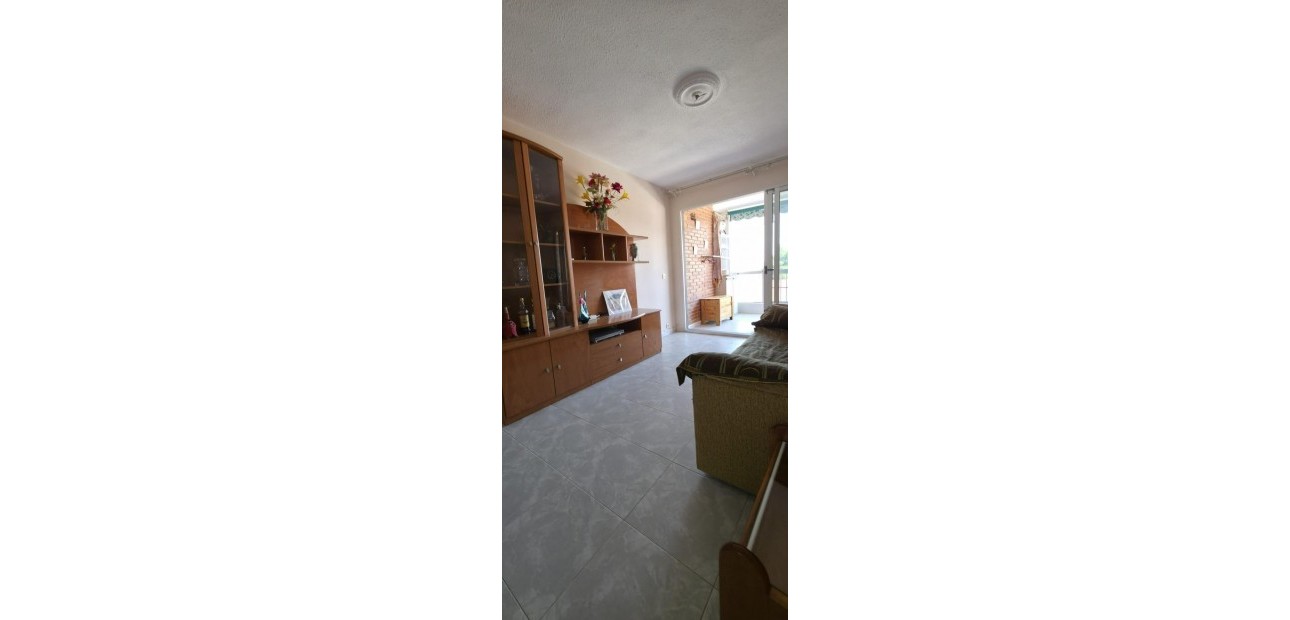 Herverkoop - Appartement / flat -
Torrevieja - Playa de los Naufragos