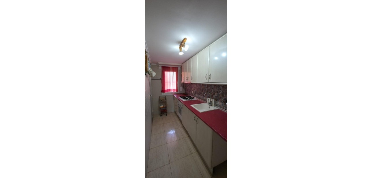 Herverkoop - Appartement / flat -
Torrevieja - Playa de los Naufragos