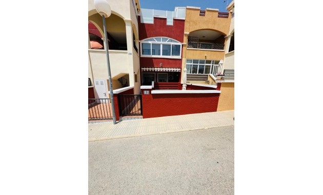Herverkoop - Villa -
Orihuela Costa - La Florida