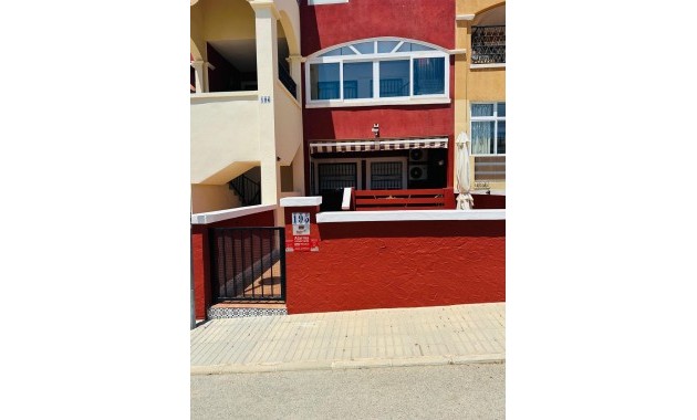 Herverkoop - Villa -
Orihuela Costa - La Florida