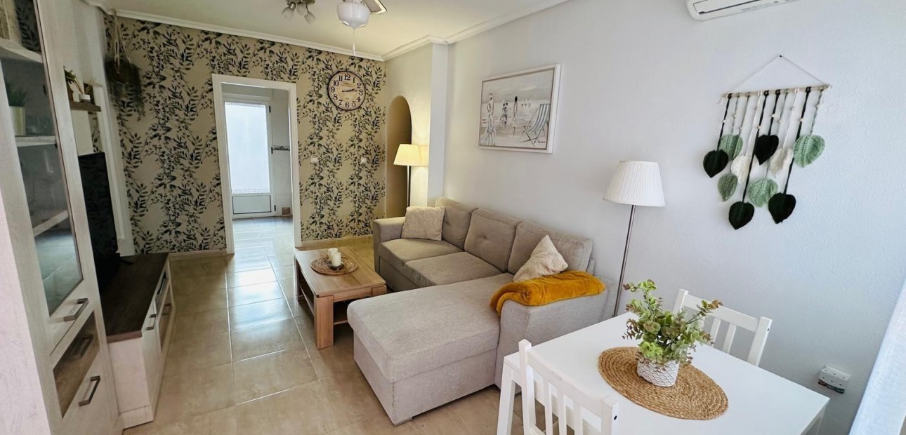 Herverkoop - Villa -
Orihuela Costa - La Florida