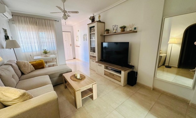 Herverkoop - Villa -
Orihuela Costa - La Florida