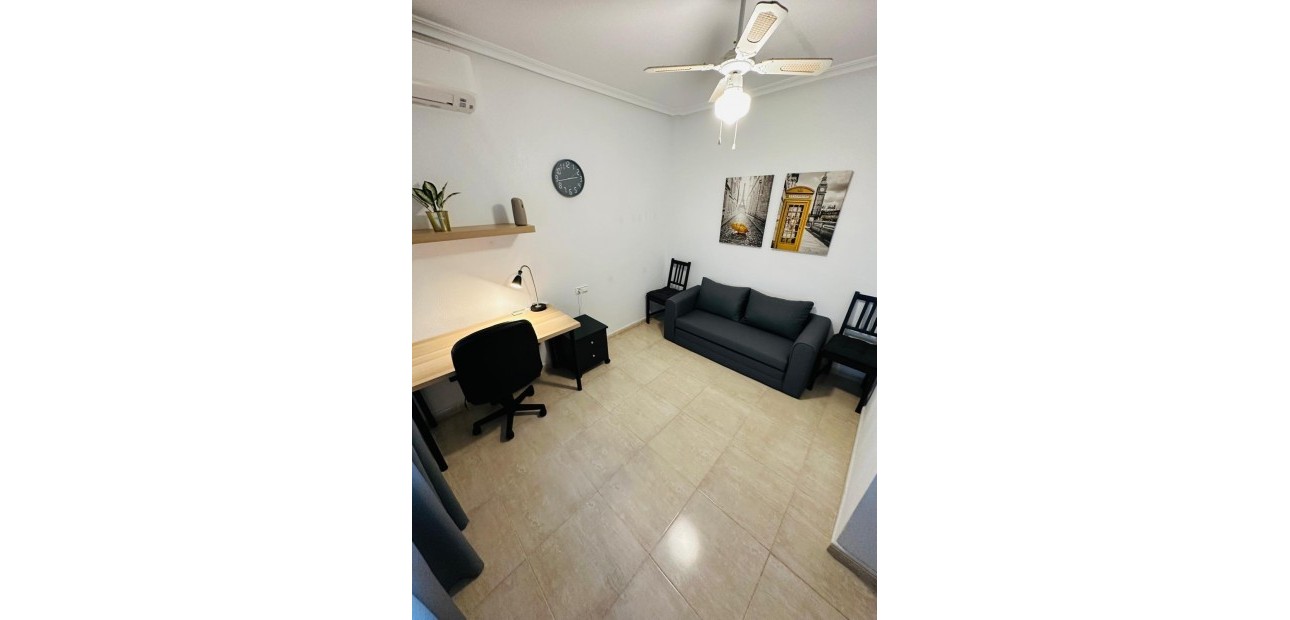 Herverkoop - Villa -
Orihuela Costa - La Florida
