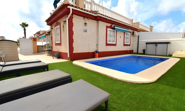 Herverkoop - Quad Villa -
Orihuela Costa - Playa Flamenca