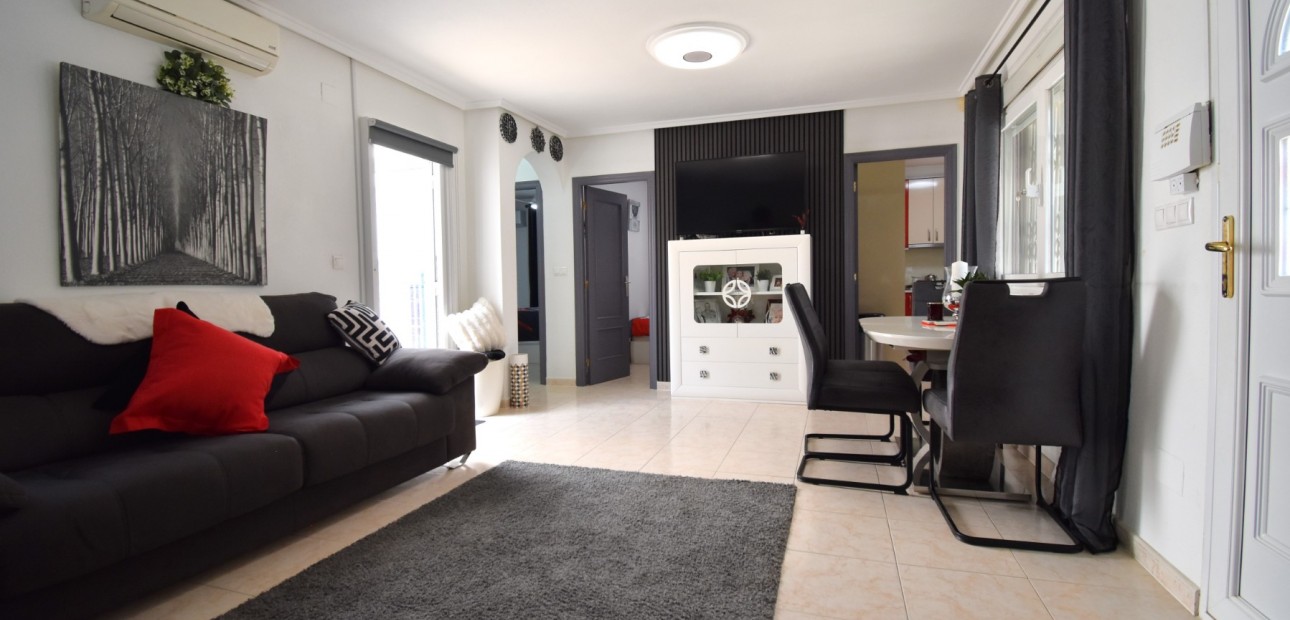 Herverkoop - Quad Villa -
Orihuela Costa - Playa Flamenca