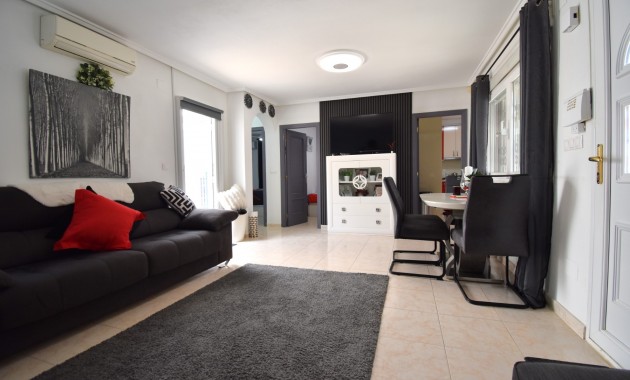 Herverkoop - Quad Villa -
Orihuela Costa - Playa Flamenca