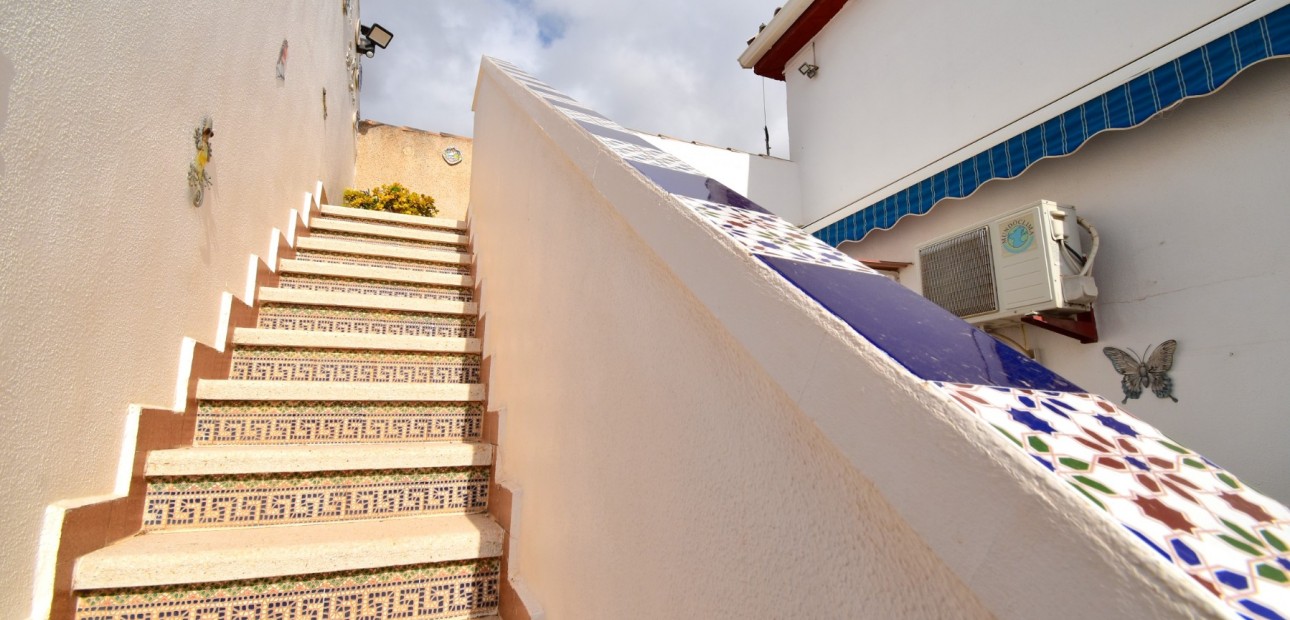 Herverkoop - Quad Villa -
Orihuela Costa - Playa Flamenca