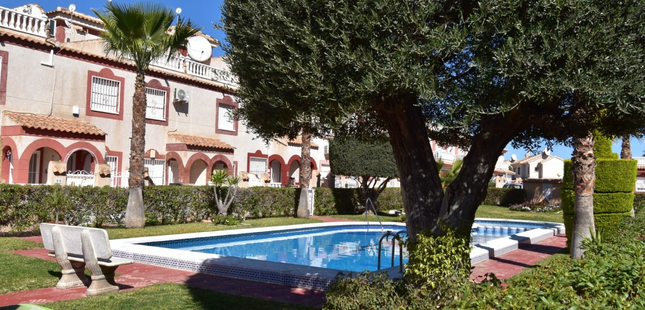 Herverkoop - Quad Villa -
Orihuela Costa - Playa Flamenca