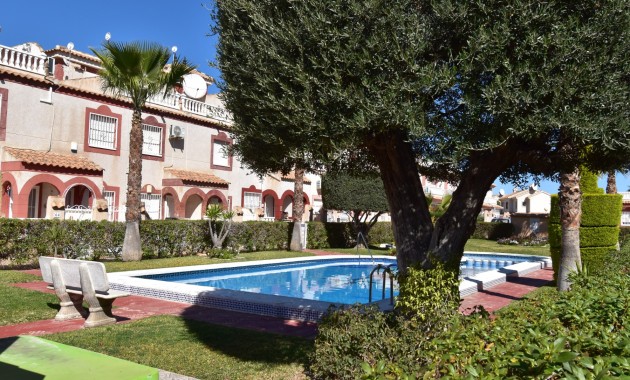 Herverkoop - Quad Villa -
Orihuela Costa - Playa Flamenca