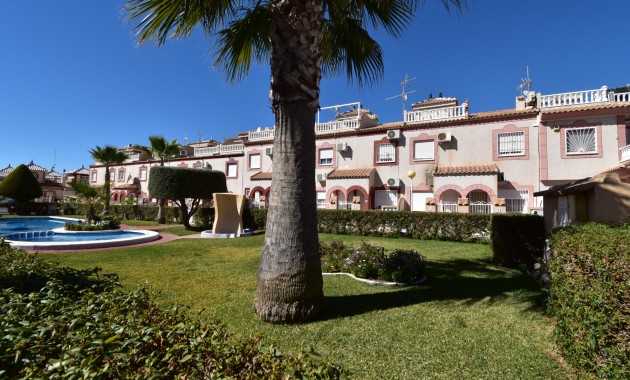 Herverkoop - Quad Villa -
Orihuela Costa - Playa Flamenca