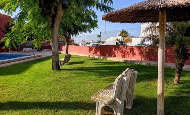 Herverkoop - Bungalow -
Orihuela Costa - Los Altos