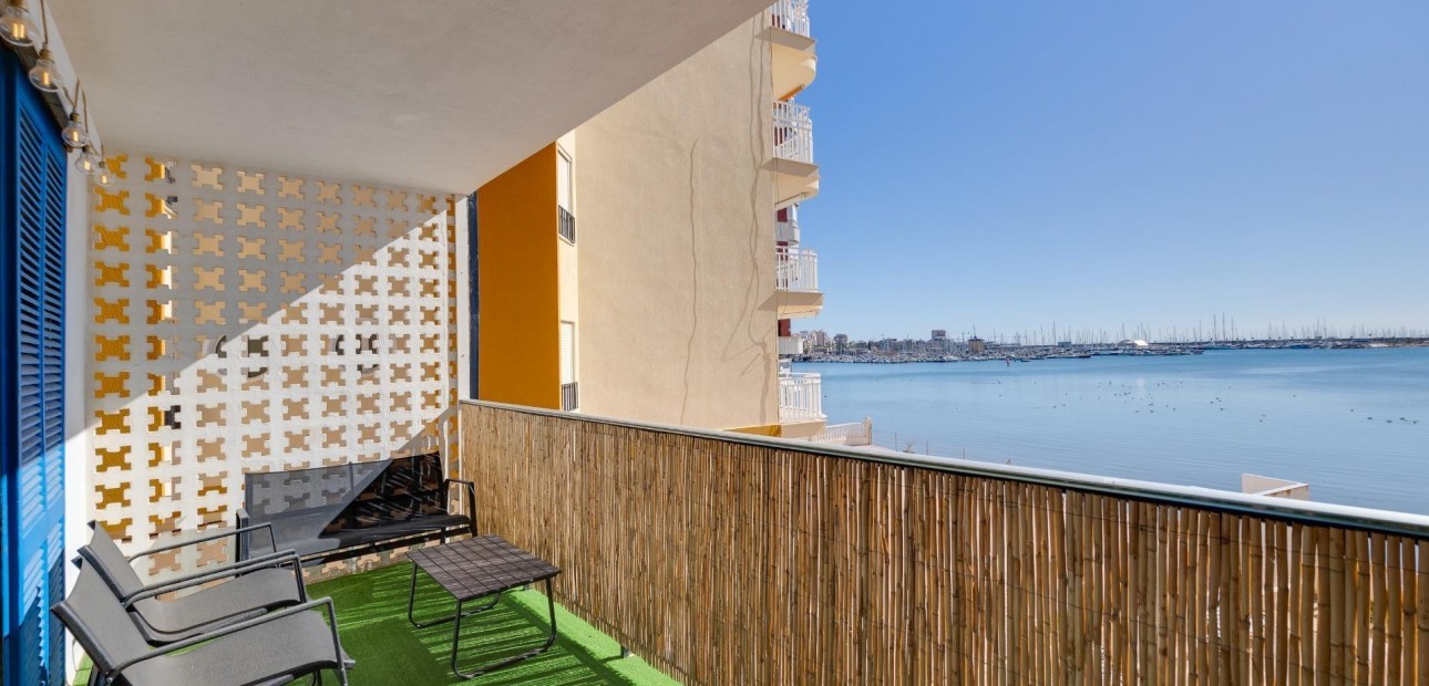 Herverkoop - Appartement / flat -
Torrevieja - Acequion
