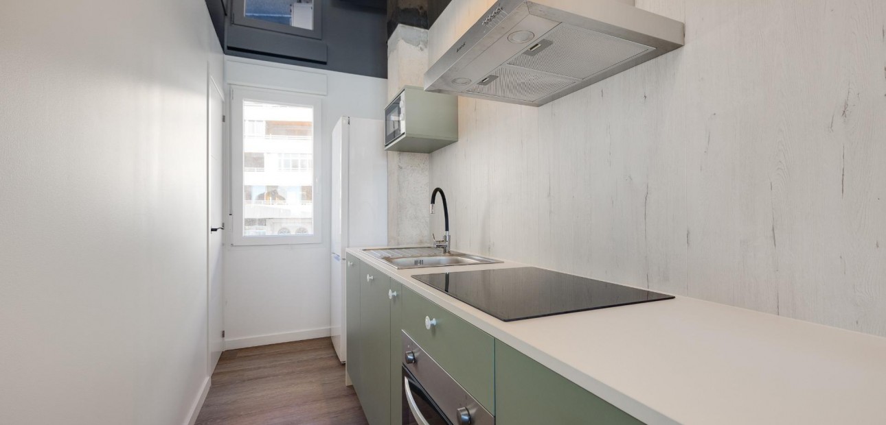 Herverkoop - Appartement / flat -
Torrevieja - Acequion