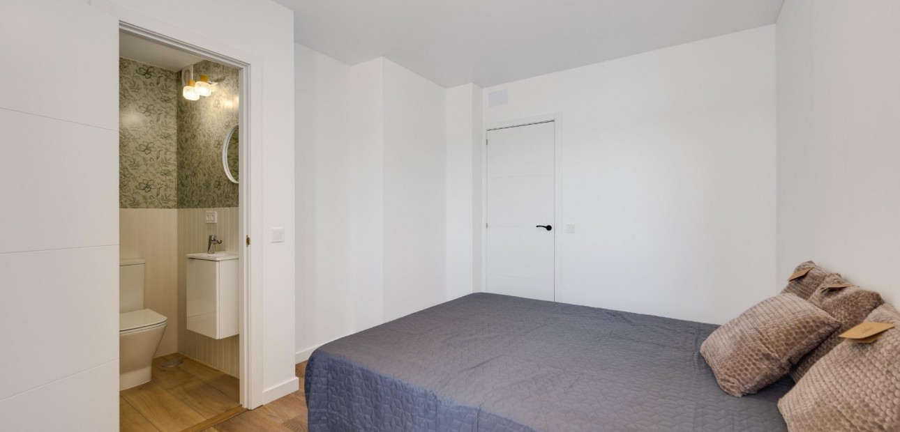 Herverkoop - Appartement / flat -
Torrevieja - Acequion