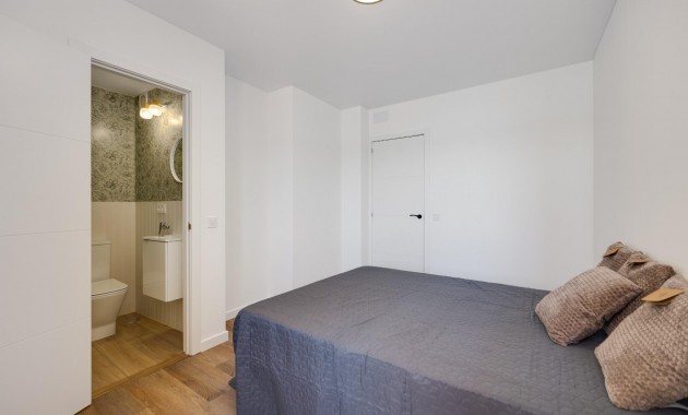 Herverkoop - Appartement / flat -
Torrevieja - Acequion