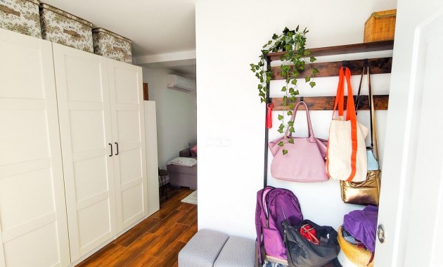Herverkoop - Bungalow -
Torrevieja - La Mata pueblo