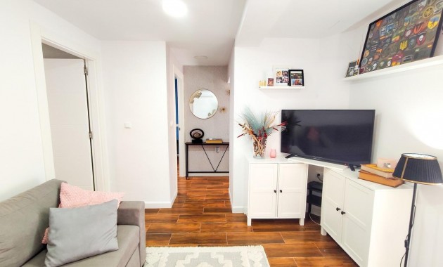 Herverkoop - Bungalow -
Torrevieja - La Mata pueblo