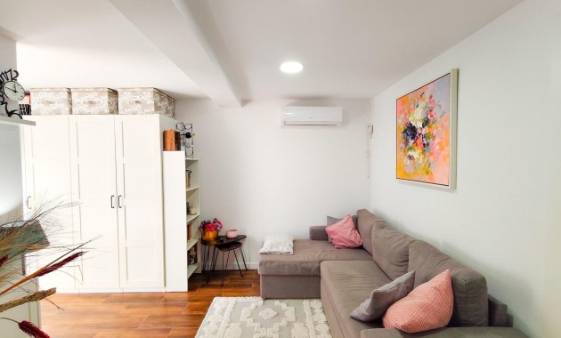 Herverkoop - Bungalow -
Torrevieja - La Mata pueblo