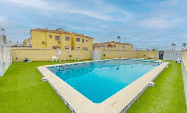 Herverkoop - Bungalow -
Torrevieja - La Siesta - El Salado - Torreta