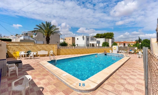 Herverkoop - Bungalow -
Torrevieja - La Siesta - El Salado - Torreta